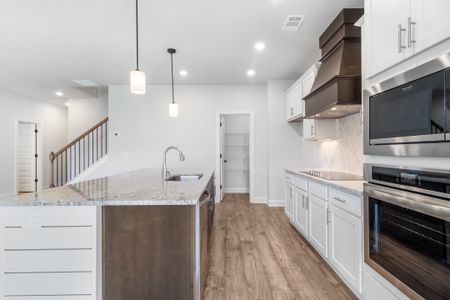 New construction Single-Family house 357 Ridge Pointe Dr, Athens, GA 30606 plan (GA)Dylan A.1 2 Front Entry - image 6