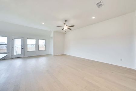 New construction Single-Family house 13301 Barn Chime St, Elgin, TX 78621 null- photo 7 7