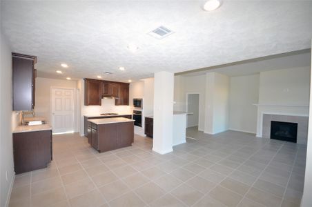 New construction Single-Family house 3502 Bahia Rd, League City, TX 77539 - image 8