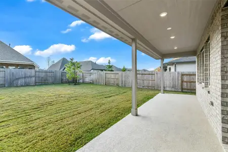 New construction Single-Family house 16159 Sheridan River Trl, Conroe, TX 77302 plan Plan 4509 Elevation B - image 4