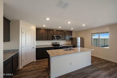 New construction Single-Family house 1057 W West Virginia Ave, Florence, AZ 85132 null- photo 1 1