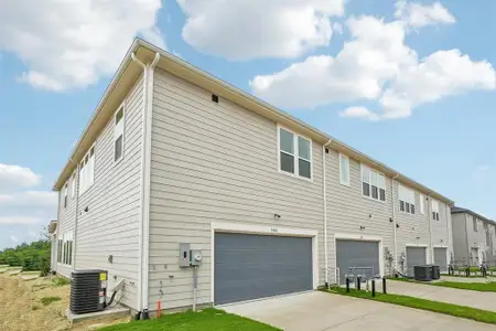 New construction Townhouse house 1402 Marsh Ln, Frisco, TX 75033 - image 3