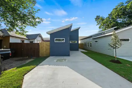 New construction Single-Family house 2219 Hooper St, Dallas, TX 75215 - image