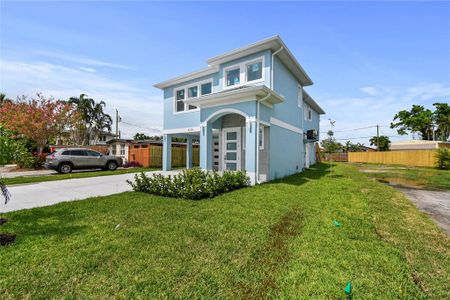 New construction Single-Family house 4234 4Th St S, St. Petersburg, FL 33705 - image