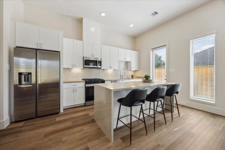 New construction Single-Family house 3216 Mansfield St, Unit 5903, Houston, TX 77091 - image 17