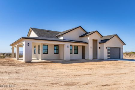 New construction Single-Family house 33239 W Sunland Ave, Tonopah, AZ 85354 - image