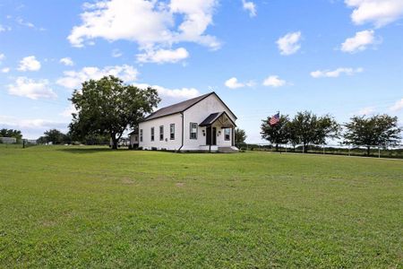 New construction Single-Family house 100 Sanders Ln, Collinsville, TX 76233 - image