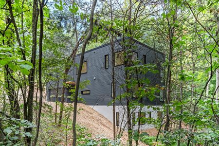 New construction Single-Family house 801 Autumnwood Ln, Charlotte, NC 28213 - image