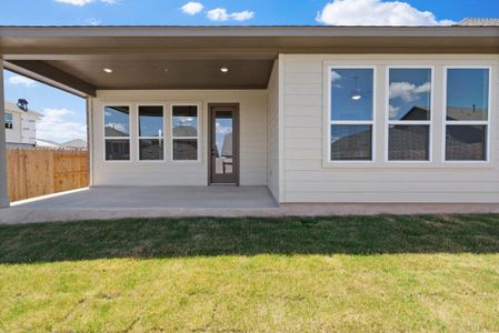 New construction Single-Family house 220 Lariat Lp, Liberty Hill, TX 78642 null- photo 6 6