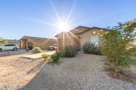 New construction Single-Family house 32010 N Redding Street, Wittmann, AZ 85361 - photo 5 5