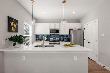 New construction Single-Family house 8357 Tate St, Houston, TX 77028 - image