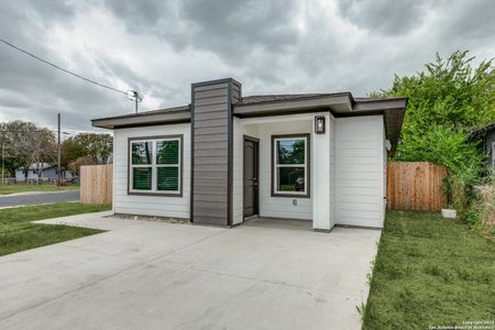 New construction Single-Family house 823 Sw 24Th St, San Antonio, TX 78207 - photo 0