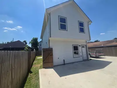 New construction Single-Family house 4009 King St, Houston, TX 77026 - image