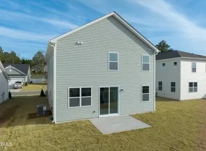 New construction Single-Family house 24 Cypress Moss Ct, Lillington, NC 27546 plan Summit - image 3