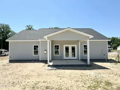 New construction Single-Family house 413 Creeks Edge Dr, Pikeville, NC 27863 - image