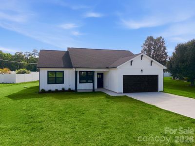 New construction Single-Family house 1962 Redwood Dr, Oakboro, NC 28129 - image