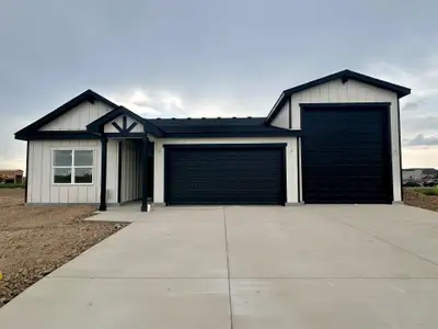 New construction Single-Family house 305 Plains Pkwy, Hudson, CO 80642 plan Somerset - image