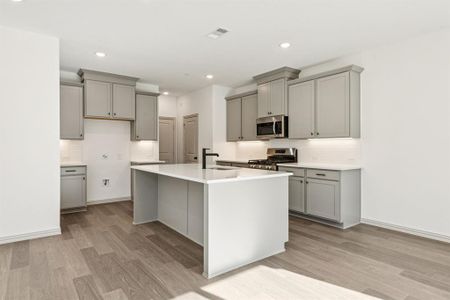 New construction Townhouse house 1379 Hill Country Pl, Celina, TX 75009 plan Channing - image 4