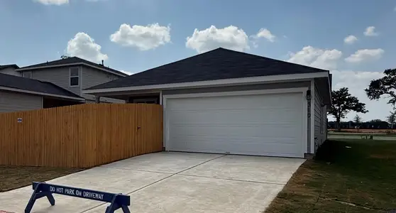New construction Single-Family house 319 Puerto Plata Ave, Bastrop, TX 78602 - image