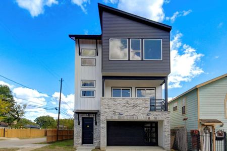 New construction Single-Family house 4702 Coke St, Houston, TX 77020 - image