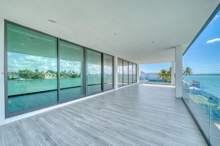 New construction Single-Family house 7520 W Treasure Dr, North Bay Village, FL 33141 - image