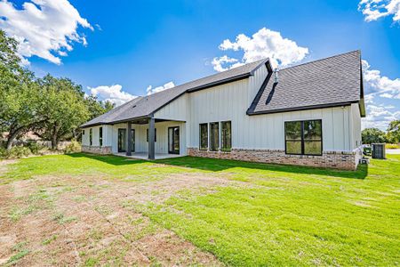 New construction Single-Family house 554 Helena Dr, Granbury, TX 76048 - image