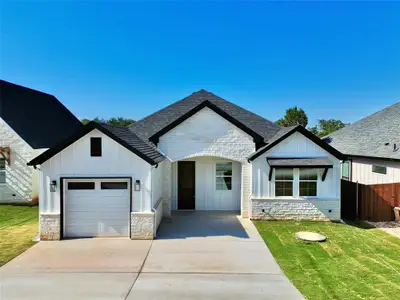 New construction Single-Family house 5608 San Jacinto Dr, Granbury, TX 76048 - image