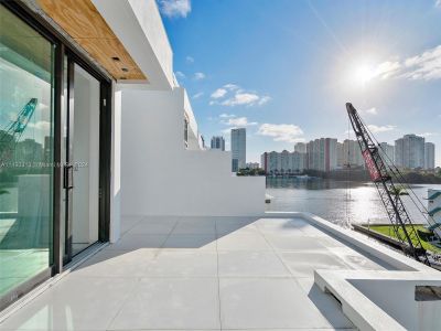 Koya Bay by Macken Companies in North Miami Beach - photo 18 18