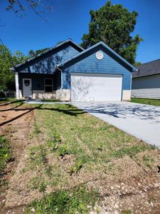 New construction Single-Family house 104 S 12 Th Street, West Columbia, TX 77486 - photo 0