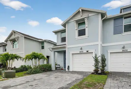 New construction Townhouse house 5672 Se Edgewater Cir, Stuart, FL 34997 - image