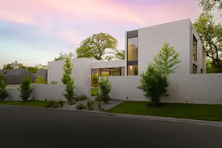 New construction Single-Family house 2106 Matthews Dr, Austin, TX 78703 - image