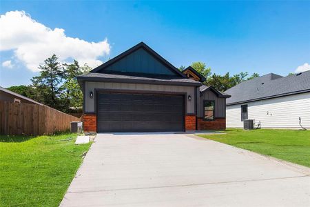 New construction Single-Family house 203 W Elm St, Whitewright, TX 75491 - image