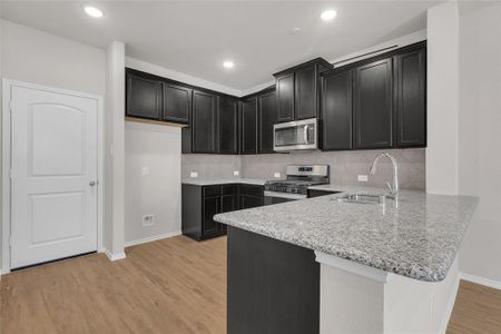 New construction Townhouse house 2782 Mariposa Creek Dr, Unit 2, Rosharon, TX 77583 Crockett 5A3- photo 0