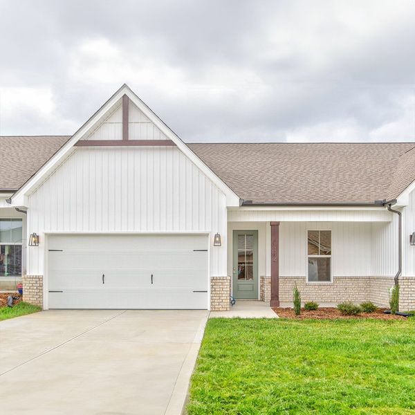 A showcase of a new construction home by Turner Homes, highlighting their design and quality (Image 18).