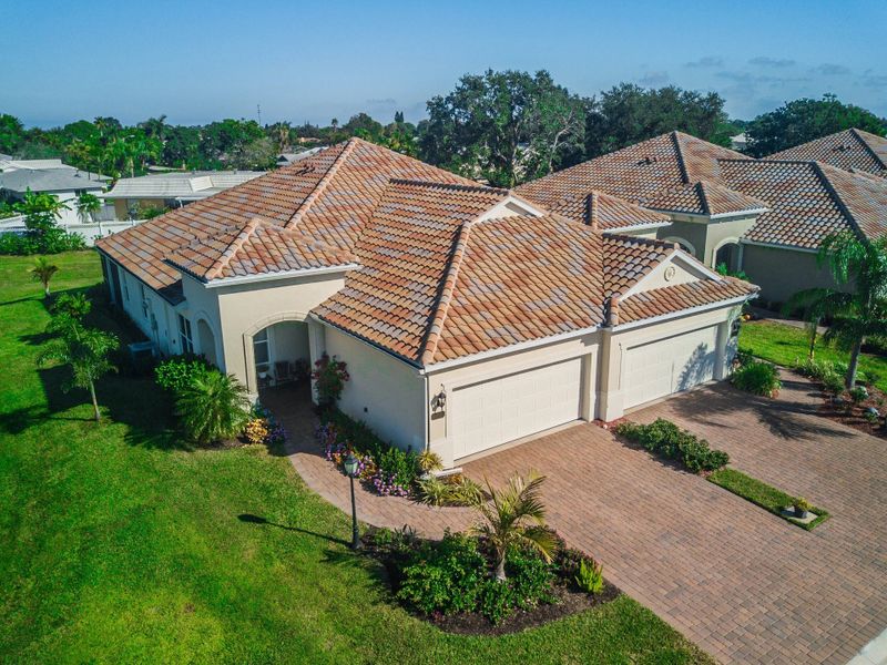 A showcase of a new construction home by Pearl Homes, highlighting their design and quality (Image 3).