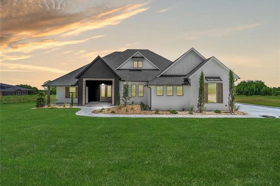 A showcase of a new construction home by Vintage Custom Homes, highlighting their design and quality (Image 1). A showcase of a new construction home by Vintage Custom Homes, highlighting their design and quality (Image 1).