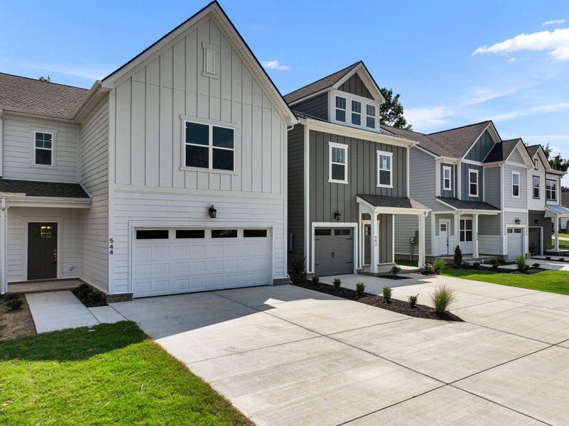 A showcase of a new construction home by Horizon Construction and Development, highlighting their design and quality (Image 1).