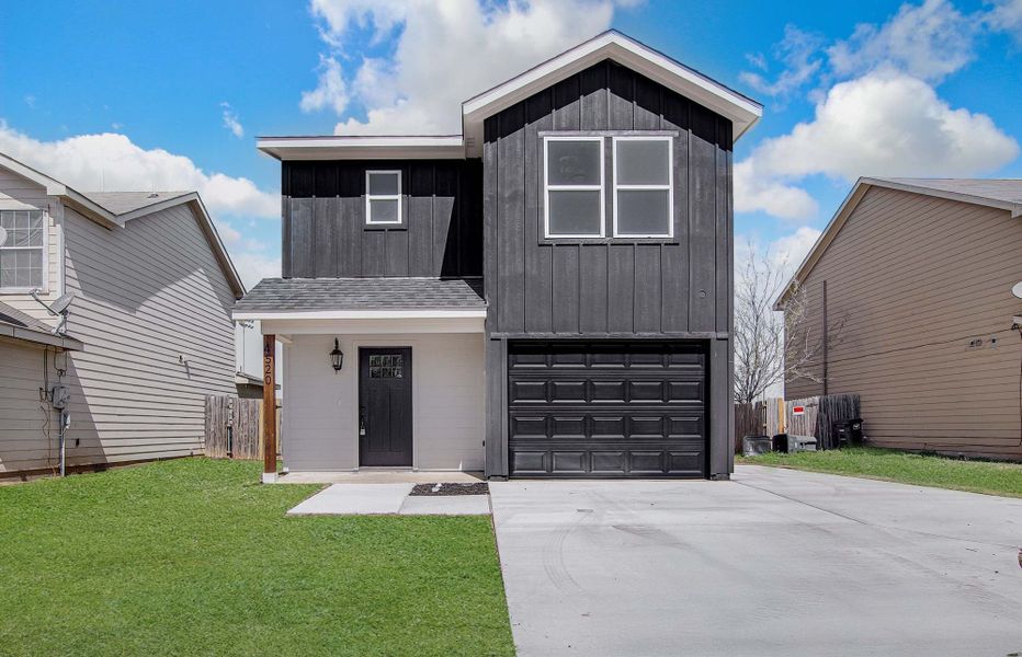 A showcase of a new construction home by NewPad Building Co., highlighting their design and quality (Image 2).