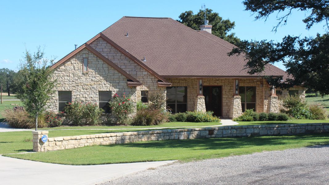 A showcase of a new construction home by Built Rite Custom Homes, highlighting their design and quality (Image 7). A showcase of a new construction home by Built Rite Custom Homes, highlighting their design and quality (Image 7).