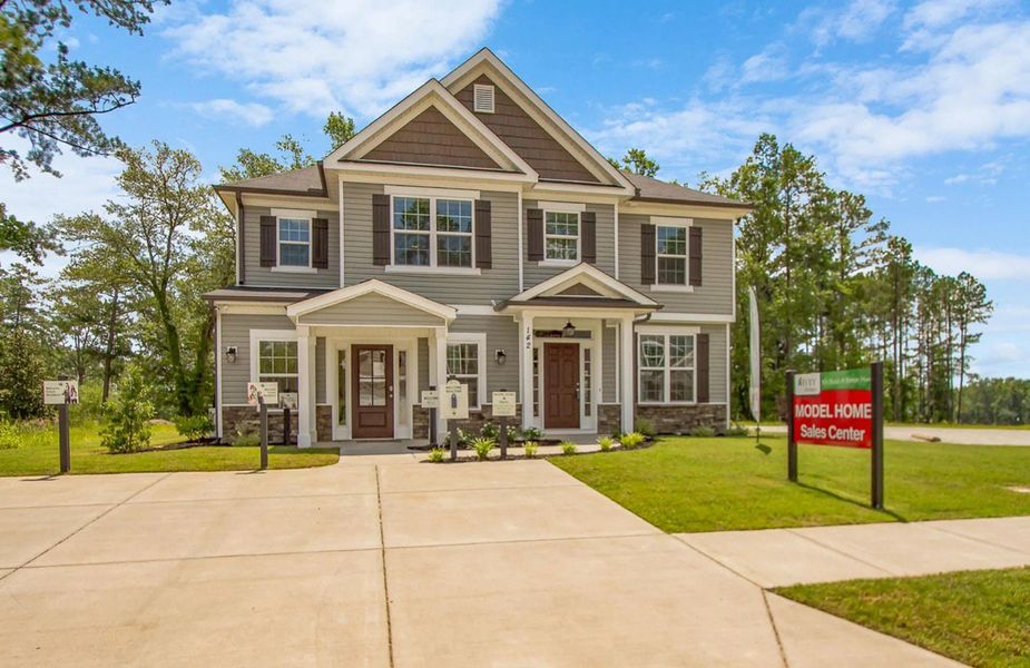 A showcase of a new construction home by Ivey Homes, highlighting their design and quality (Image 5).