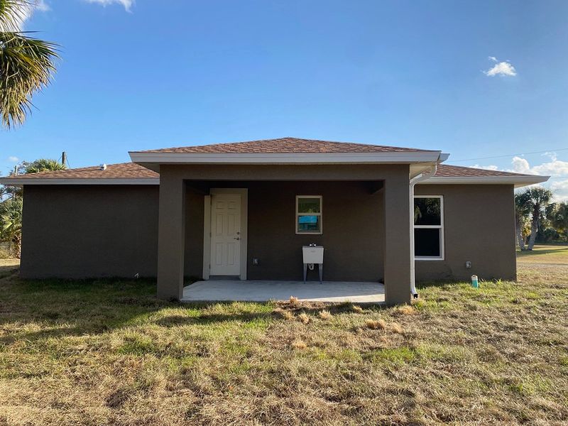 A showcase of a new construction home by Heartland Homes of Florida, highlighting their design and quality (Image 9).