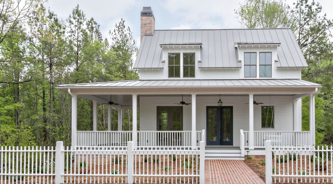 A showcase of a new construction home by McKinney Builders, highlighting their design and quality (Image 15).