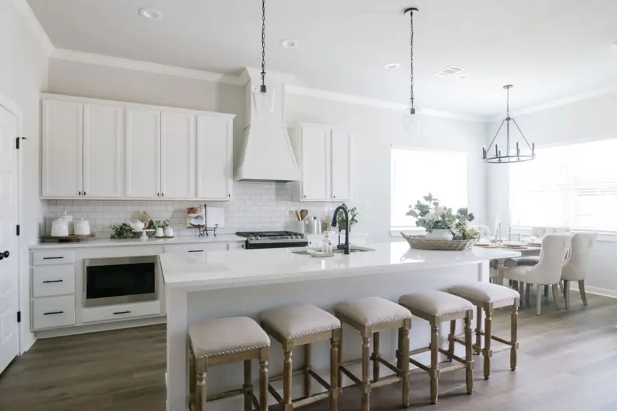 A showcase of a new construction home by Avonley Homes, highlighting their design and quality (Image 13).