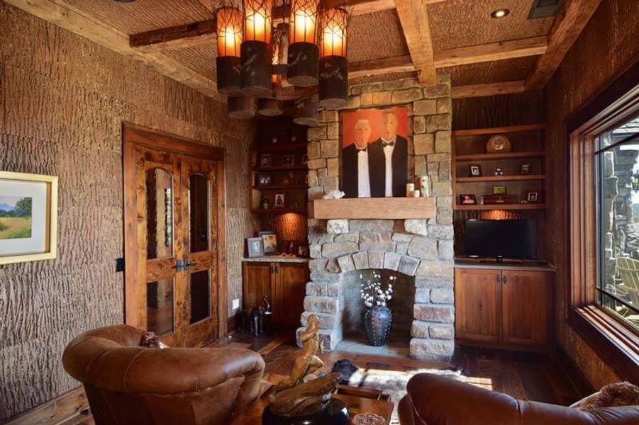 A showcase of a new construction home by Boone Construction Company, highlighting their design and quality (Image 5). A showcase of a new construction home by Boone Construction Company, highlighting their design and quality (Image 5).