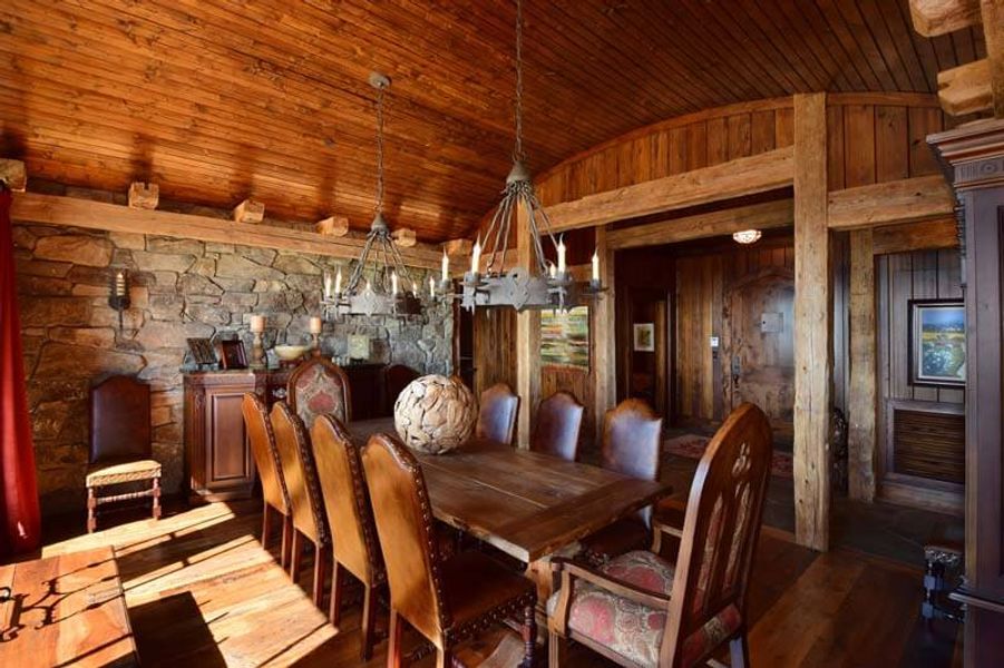 A showcase of a new construction home by Boone Construction Company, highlighting their design and quality (Image 8). A showcase of a new construction home by Boone Construction Company, highlighting their design and quality (Image 8).