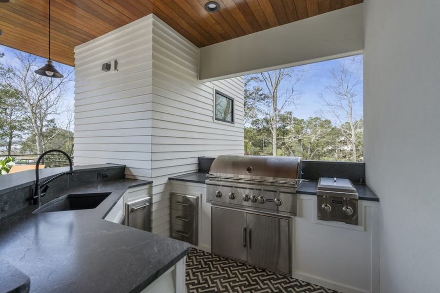 A showcase of a new construction home by Master Home Builder, highlighting their design and quality (Image 14).