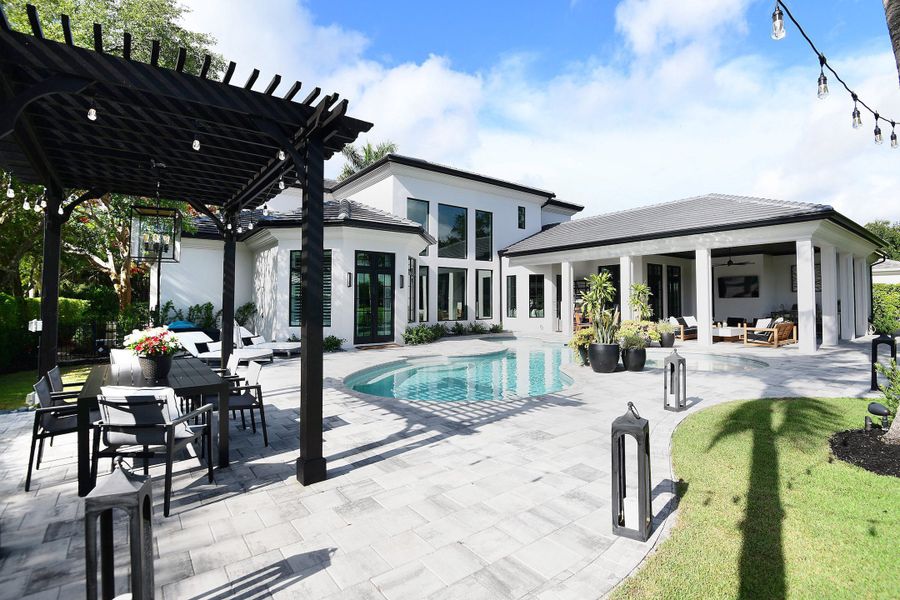 A showcase of a new construction home by Seagate Development Group, highlighting their design and quality (Image 2). A showcase of a new construction home by Seagate Development Group, highlighting their design and quality (Image 2).