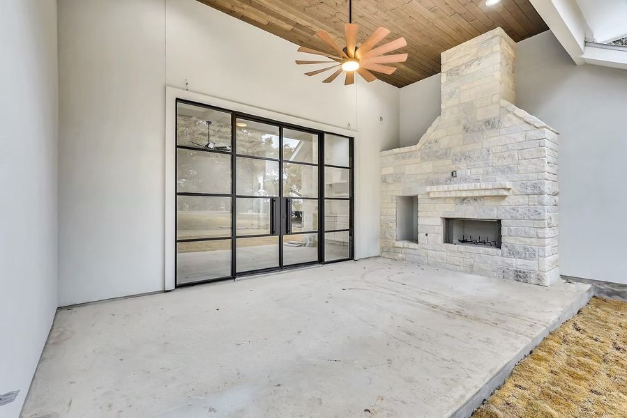 A showcase of a new construction home by Arantza Homes, highlighting their design and quality (Image 16). A showcase of a new construction home by Arantza Homes, highlighting their design and quality (Image 16).