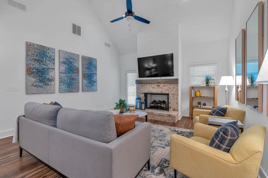 A showcase of a new construction home by MarDon Construction, highlighting their design and quality (Image 14).