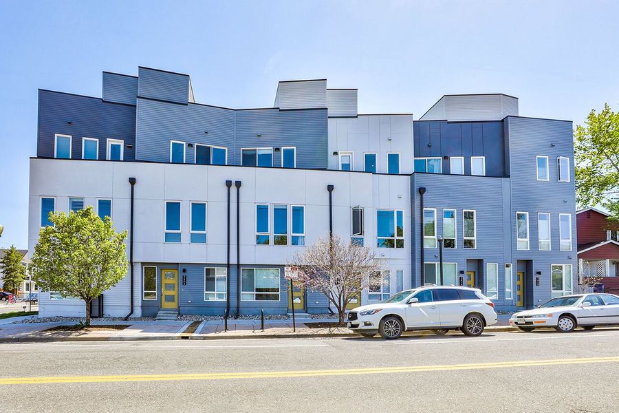 A showcase of a new construction home by Dawn Development, highlighting their design and quality (Image 5).